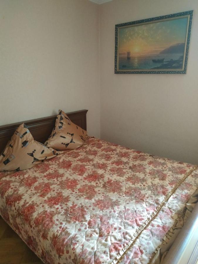 Apartment просторная с большим залом и спальней
